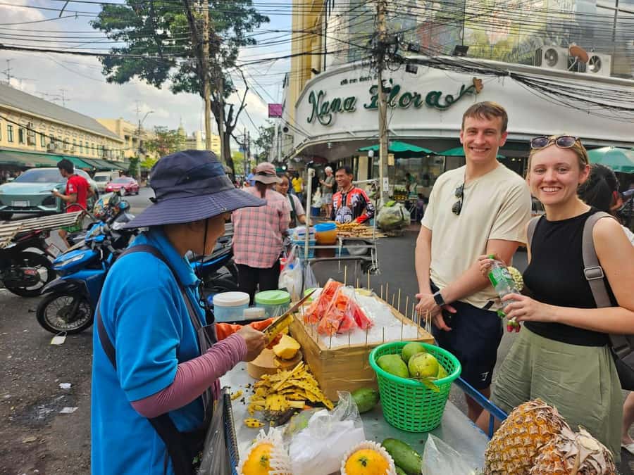 Bangkok: CHOB TUK TUK Ride + Canal Tour + Foods Tasting - 1-Hour CHOB TUK TUK Ride: Landmarks Plus Fast City Energy