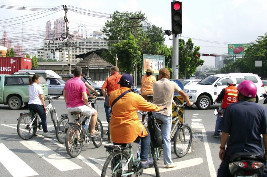 Bangkok: City Culture half-day Bike Tour - Thai Lunch at a Local Shop: How This Tour Keeps You Fueled