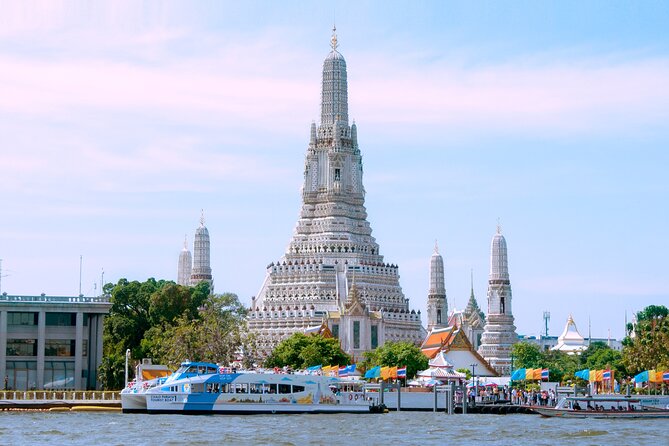 Bangkok City Day Pass - Save up to 50% - Includes Skywalk - Wat Phra Kaew and the Grand Palace area: plan your reservation early