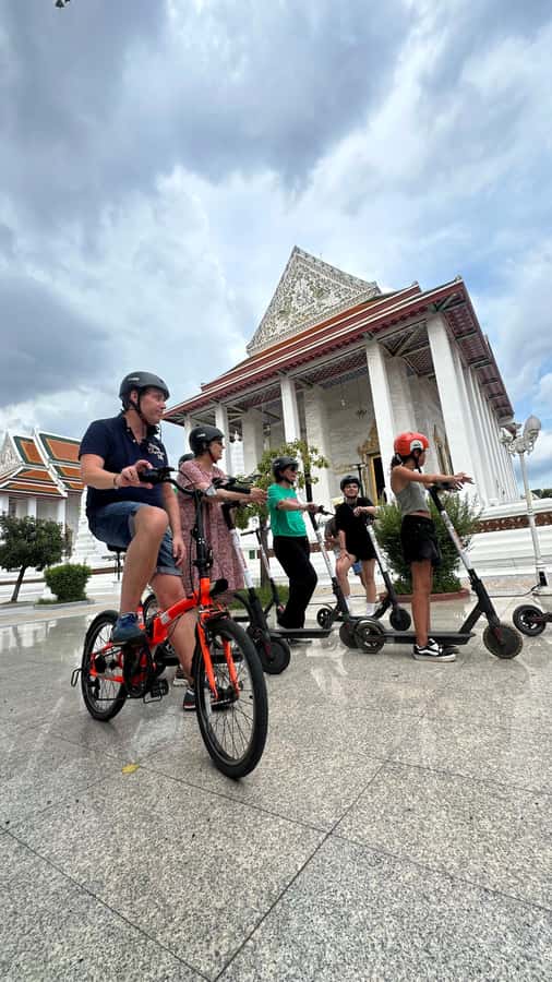 Bangkok: City Highlights Electric Scooter Tour - Why an e-Scooter Works So Well in Bangkok’s Old City