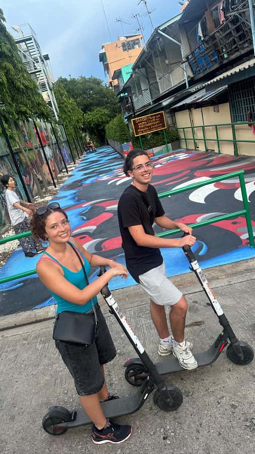 Bangkok: City Highlights Electric Scooter Tour - Wat Ratchanatdaram: Temple Time Without the Full-Day Commitment