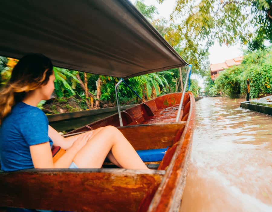 Bangkok: City Highlights & Floating Markets Private Tour - What to bring (and what not to wear) so temples don’t derail your day