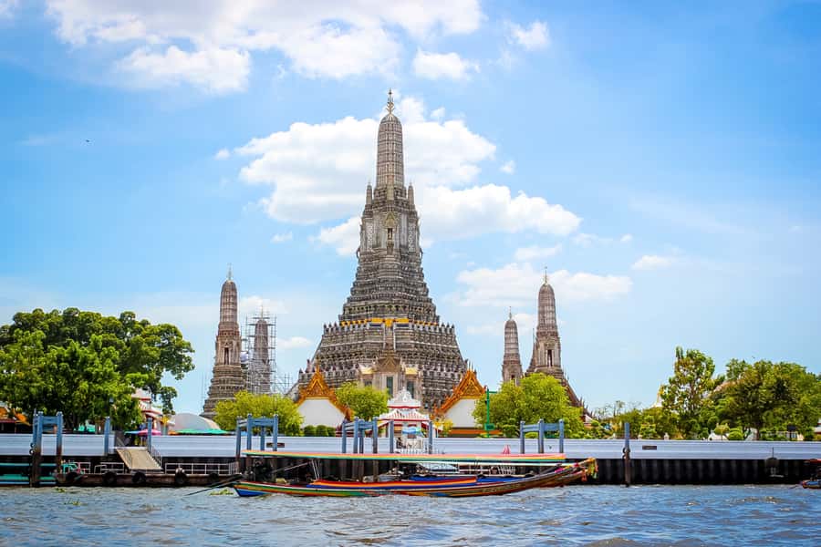 Bangkok: City Highlights & Floating Markets Private Tour - Wat Pho: the reclining Buddha and the massage school connection