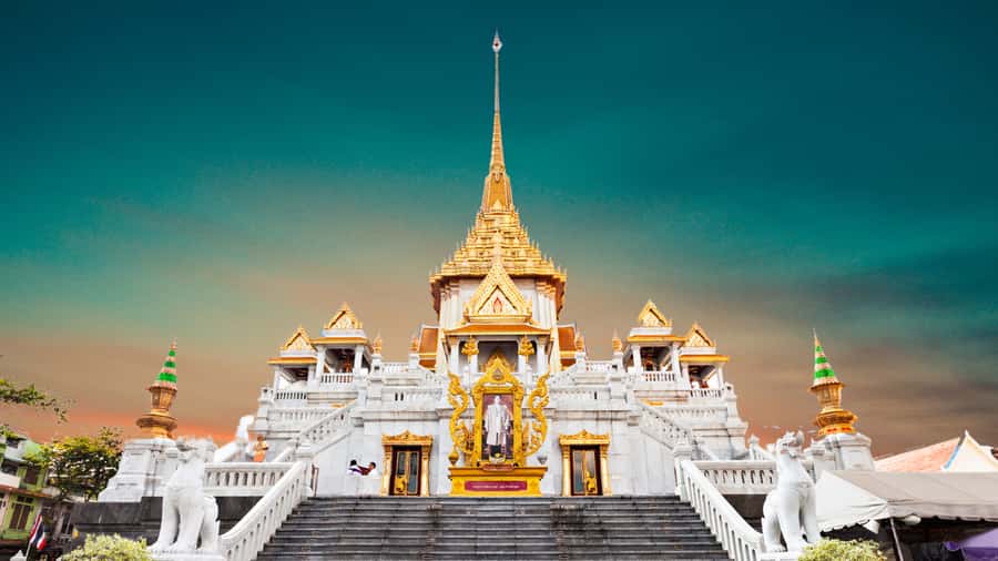 Bangkok: City Highlights Private Tour with Palace & Temples - The value of a 5-hour private route through Bangkok’s top sights