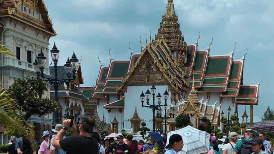 Bangkok: City Highlights Private Tour with Palace & Temples - Price and what you’re truly paying for at $153 per person