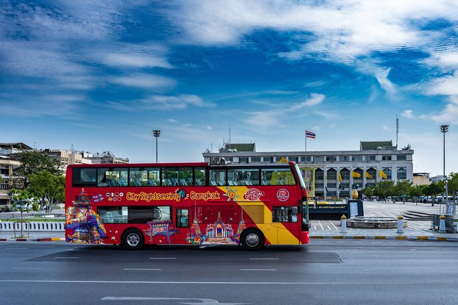 Bangkok: City Sightseeing Hop-On Hop-Off Bus Tour - Audio guide in 7 languages: useful context, not perfect narration