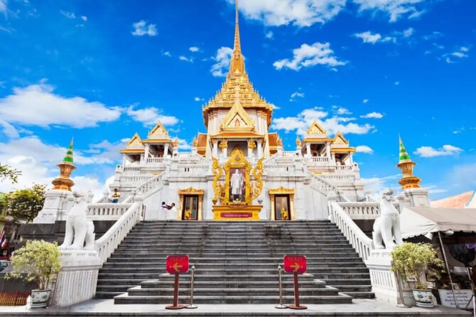 Bangkok City Tour with Guided Temple Visits and Shared Transfers - Stop 1: Wat Traimit (Temple of the Golden Buddha)
