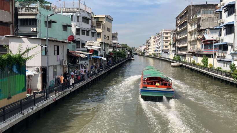 Bangkok Classic Discovery - Parks, fort grounds, and Wat Saket: views and slower moments
