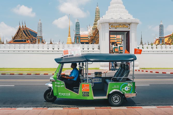 Bangkok Combo: Tuk Tuk App Pass, Chao Phraya Boat & E-sim - How hop-on hop-off really works (and where people get stuck)