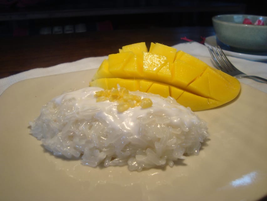 Bangkok: Cook authentic Thai food with Smart Cook - Soup break: hot & sour or coconut comfort