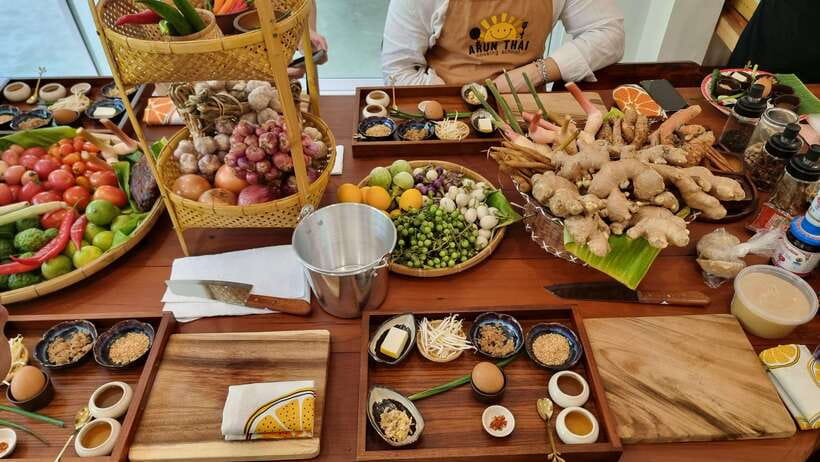 Bangkok: Cooking Class + Tuk Tuk Ride + Market Tour - Your four dishes: what you’ll make and why each one teaches something