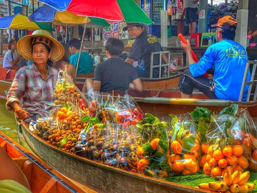 Bangkok: Damnoen Saduak and Mae Klong Train Markets - Getting the most out of your photos and your feet