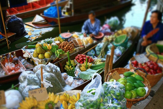 Bangkok: Damnoen Saduak and Maeklong Railway Market Japanese tour - Coconut Farm Stop: Sugar-Making Lessons and a Sweet Snack Moment