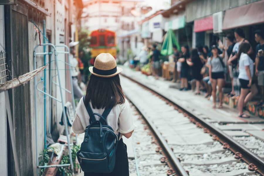 Bangkok: Damnoen Saduak, Train Market & Mahanakhon Day Trip - Ban Ka Long Railway Market to Maeklong: How the Train Ride Becomes the Main Event