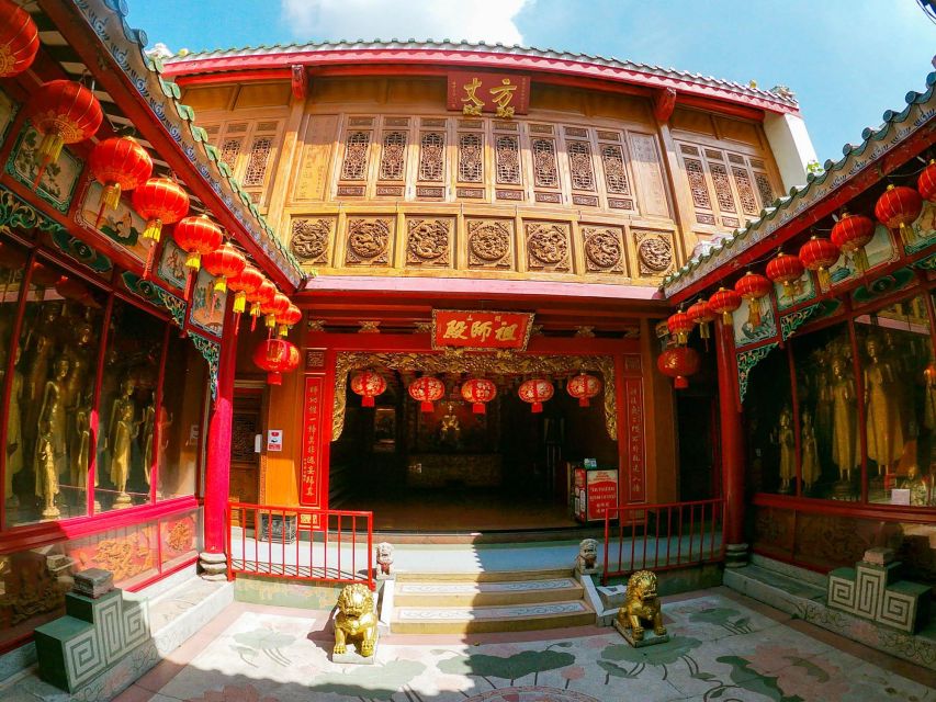 Bangkok: Discover a Taste of Chinatown – 2 Hr Walking Tour - Yaowarat After Dark: What a 2-Hour Chinatown Taste Walk Feels Like