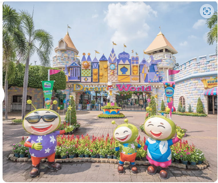 Bangkok: Dream World Unlimited Ride Ticket with Lunch - 4D Adventure Show and Animated Character Time: Why These Moments Matter