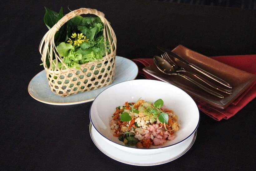 Bangkok: Enjoy Fine Thai Food with Panoramic Rooftop Views - Service, pacing, and the little extras that matter