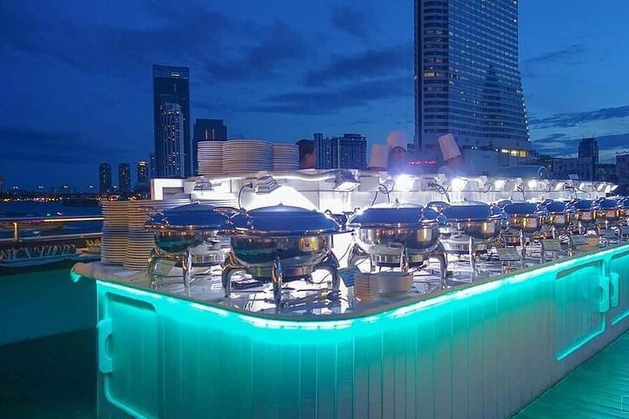 Bangkok: Evening Dinner Cruise with Live Music Chao Phraya - Roof Seating Tip: How to Maximize Views Without Stress