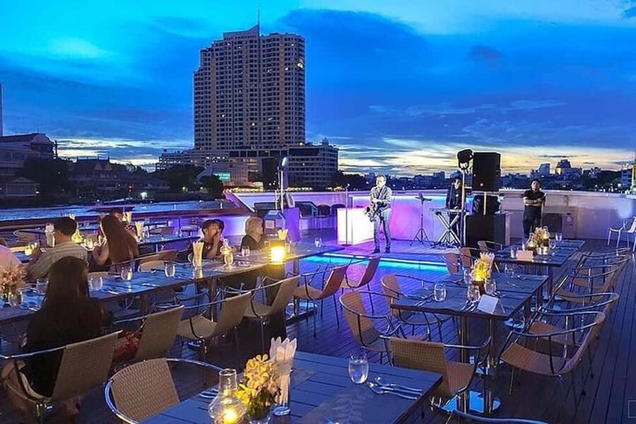 Bangkok: Evening Dinner Cruise with Live Music Chao Phraya - Who This Cruise Fits Best (and Who Might Want Another Plan)