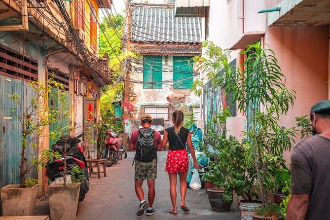 Bangkok Evening Food Tour by Tuktuk - Bangkok by tuk-tuk at 5 pm: the simple reason it works