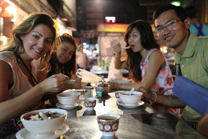 Bangkok Evening Street Food Tuk Tuk Adventure - Democracy Monument and Krua Absorn: where the tasting gets serious