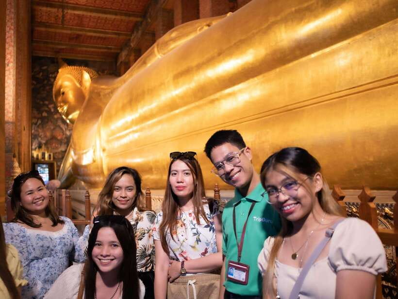 Bangkok: Evening Tour with Wat Arun, Wat Pho & Tuk Tuk Ride - Tuk-tuk ride to Yaowarat: short, loud, and fun on purpose