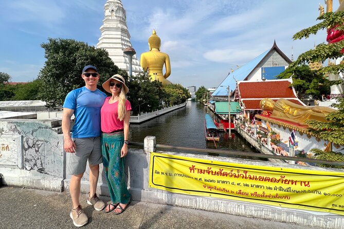 Bangkok Experiences Bike Tours-Backstreets and Hidden Gems - What’s Included: Helmets, Ponchos, Water, and an English-Speaking Guide