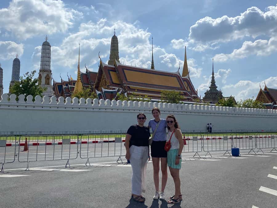 Bangkok: explore Wat Pho + tuk tuk sightseeing - Price and value: what you really get for about $41