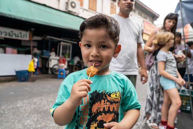Bangkok Food Tour of Bang Rak with Local Guide - Stop-by-stop food plan in Bang Rak (and how not to overdo it)