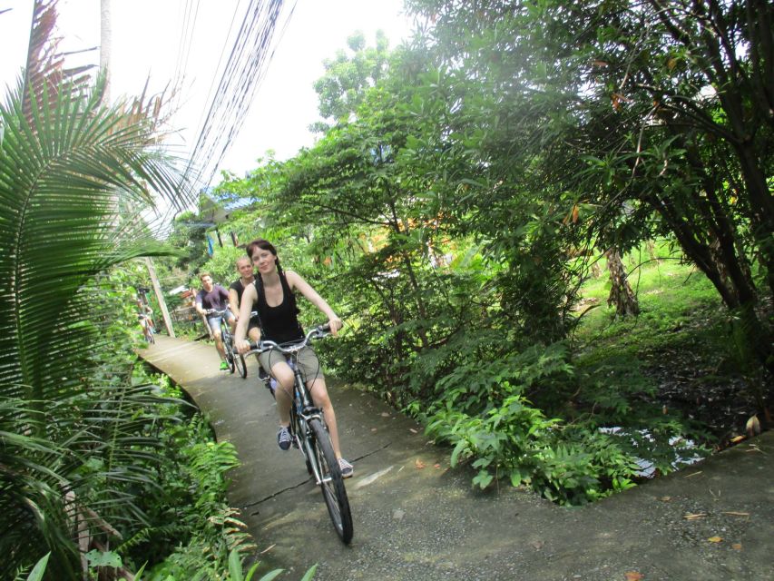 Bangkok Full-Day Bike Tour with Boat Transfer and Lunch - Crossing the Chao Phraya by longtail boat (with your bike)