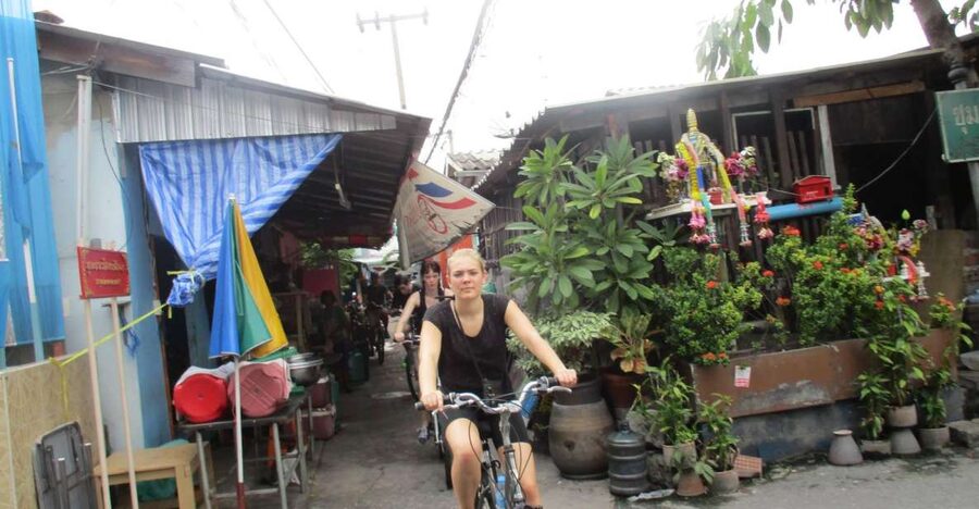 Bangkok Full-Day Bike Tour with Boat Transfer and Lunch - Getting started near Sukhumvit: your route begins in lived-in Bangkok