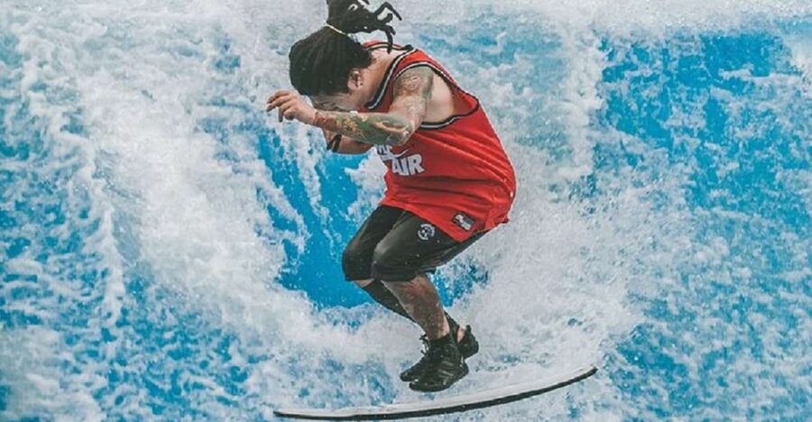 Bangkok: Fun Flow riding at Flow House Bangkok - Bangkok’s indoor surf escape: what Flow House feels like