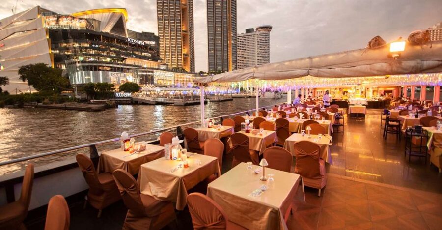 Bangkok: Grand Chao Phraya Dinner Cruise with Live Show - Open-air deck comfort tips (and why they change everything)