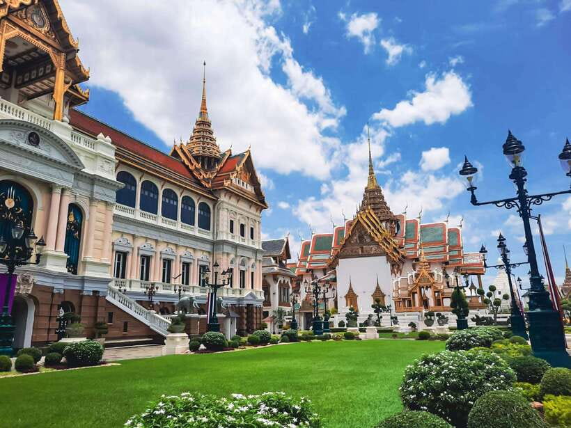 Bangkok: Grand Palace and Wat Phra Kaew Guided Walking Tour - Key highlights worth your attention