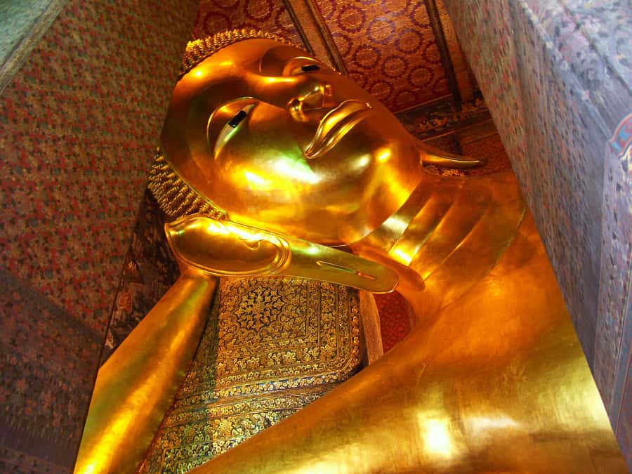 Bangkok: Grand Palace, Wat Pho and Chinatown Walking Tour - Guides Make or Break It: Why This Tour Leans Strong on Explanation