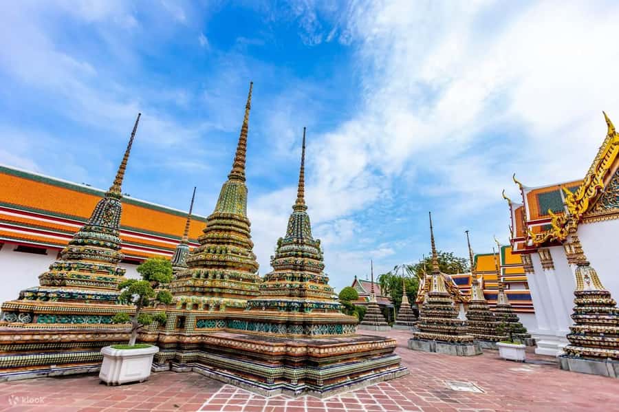 Bangkok: Grand Palace, Wat Pho, and Wat Arun Guided Tour - Timing and walking: how a 5-hour day stays manageable