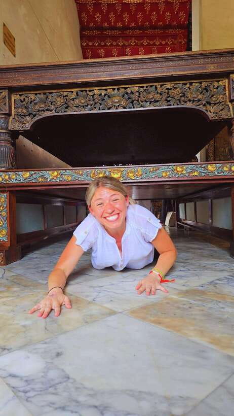 Bangkok: Grand Palace, Wat Pho, Wat Arun and Wat Sa Ket Tour - Wat Sa Ket Golden Mount: Quiet Views from Winding Steps