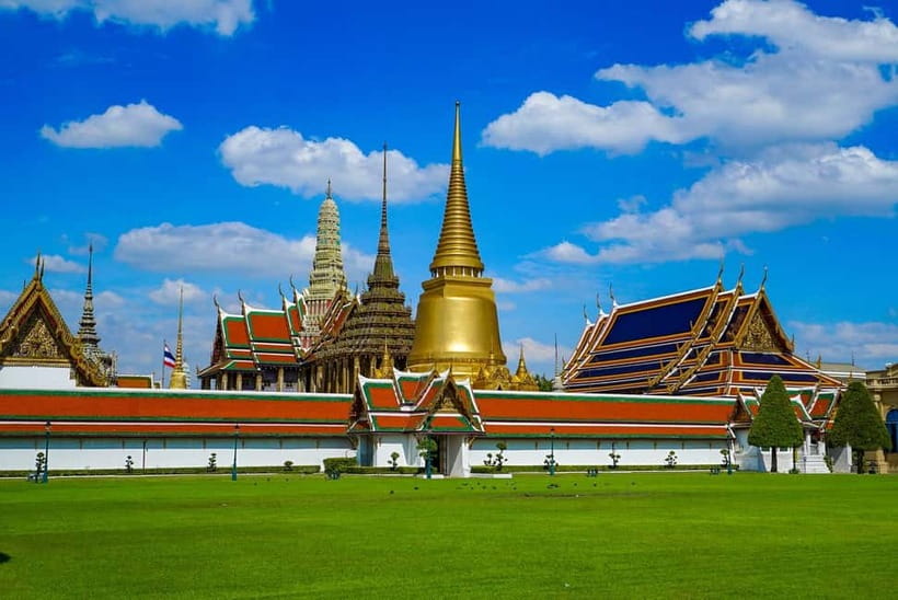 Bangkok: Grand Palace, Wat Pho, Wat Arun Sacred & Local Tour - Meeting Point Options: starting fast without wasting time