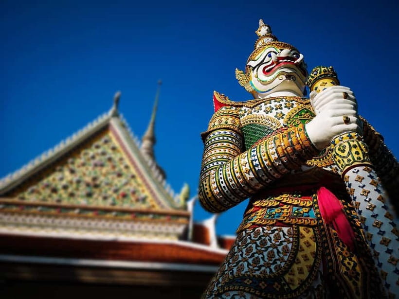 Bangkok: Grand Palace, Wat Pho, Wat Arun Sacred & Local Tour - Pak Khlong Talat Flower Market: the cool wrap-up you’ll remember