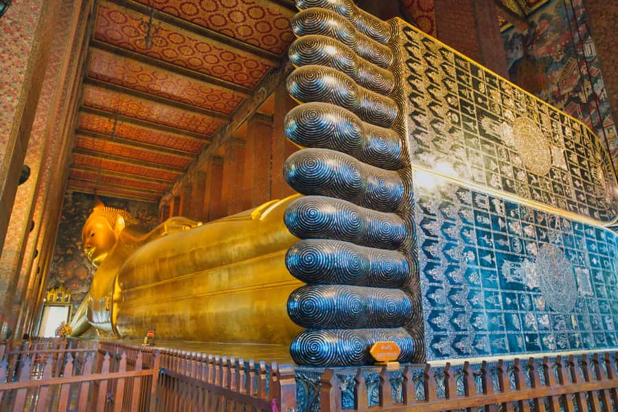 Bangkok: Grand Palace, Wat Pho with Mango Dessert Tastings - Tuk-Tuk Transit: Turning Streets into Landmark Awareness