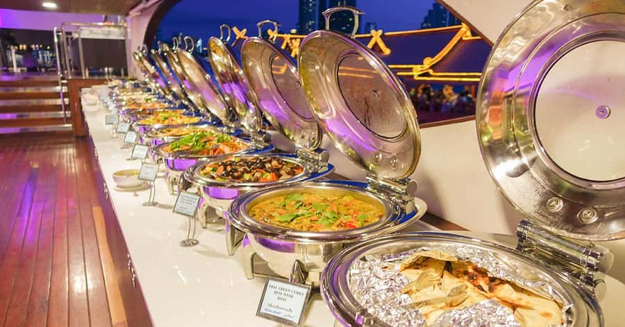 Bangkok: Grand Pearl Dinner Cruise with Hotel Transfer - The Candlelit Buffet: What You Actually Get