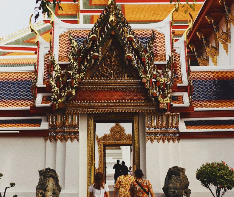 Bangkok: Half Day City and Temples (join tour) - Wat Benchamabophit in Dusit: The White Marble Temple