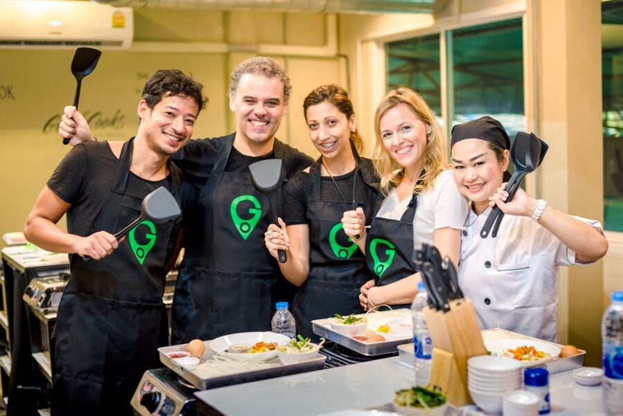 Bangkok: Half-Day Thai Cooking Class in Bangrak District - Logistics that actually affect your experience
