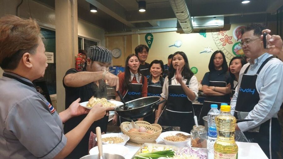 Bangkok: Half-Day Thai Cooking Class in Bangrak District - Chef-led instruction: how the class teaches you more than recipes
