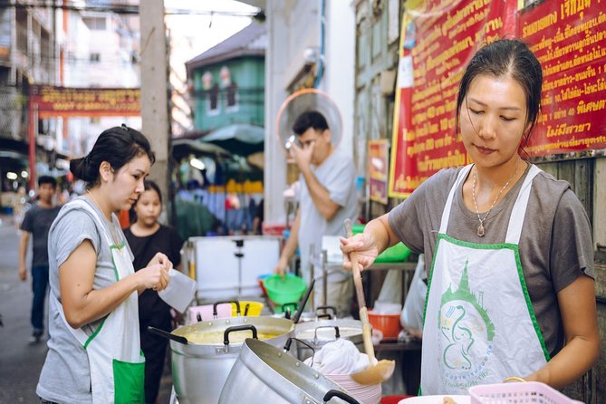 Bangkok Hidden Gems: Talad Noi, Chinatown & Street Food Tour - Getting to River City Bangkok: arriving without stress