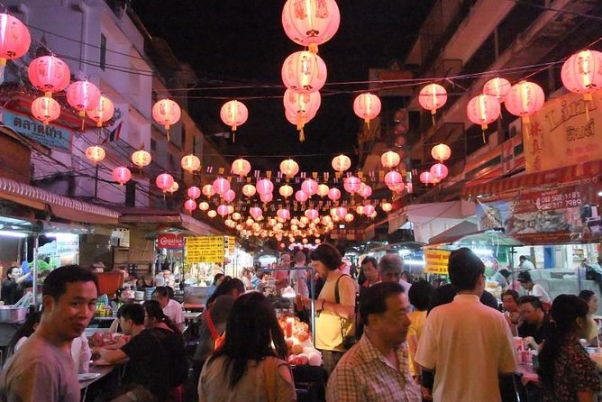 Bangkok Hidden Paths Night Biking Tour with Street-food Meal - Safety and comfort: what to expect when cycling Bangkok lanes