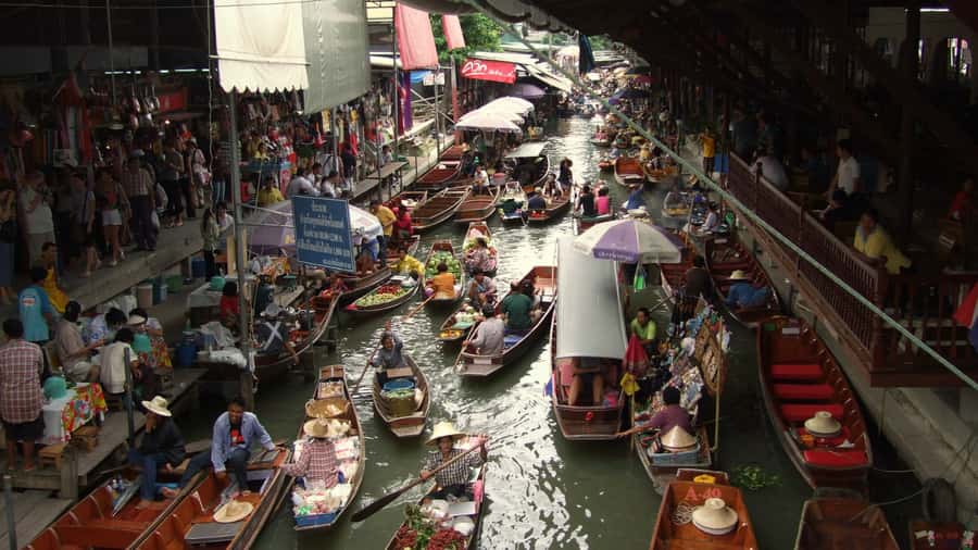 Bangkok highlight: Floating Market, Train Market & Ayutthaya - Damnoen Saduak Floating Market by long-tail boat