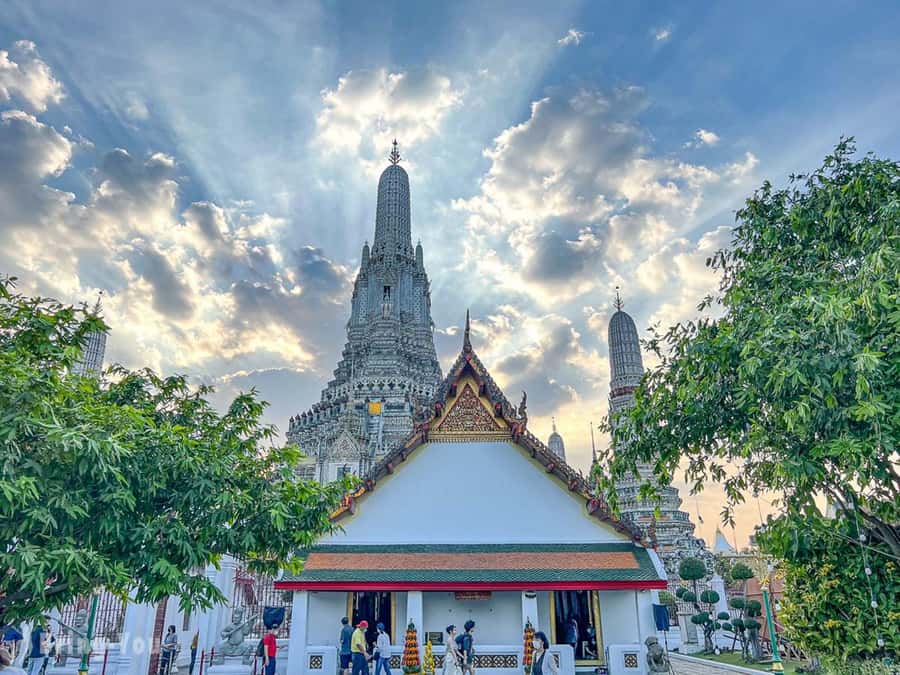 Bangkok Highlight Temple Private Tour - Should you book Bangkok Highlight Temple Private Tour?