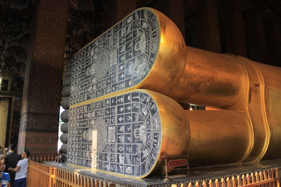 Bangkok: Highlights, Temples, and Canal Tour with Lunch - Wat Arun Temple of Dawn: tower photos, river views, and quick shopping time