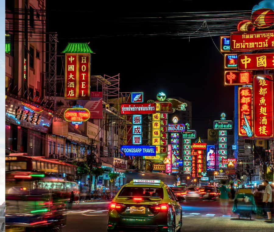 Bangkok: Highlights Tour wth Grand Palace & Must See Temples - Chinatown on Yaowarat Street: food energy, shopping, and temple meaning